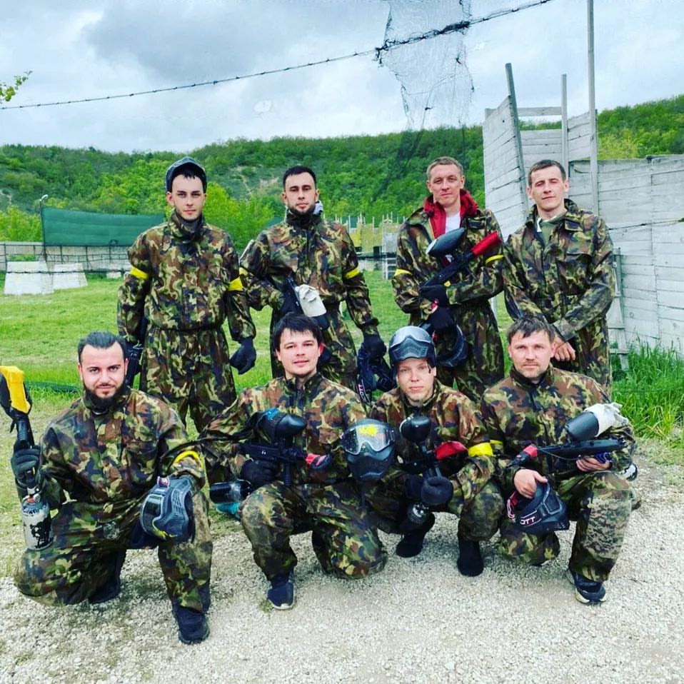 15.05.22 Команда ТЧ-11 приняла участие в турнире по пейнтболу, организованного ДОРПРОФЖЕЛ на Приволжской ЖД. 🔥🔥🔥
💥 Занимаем почётное 2 место в группе.🥈🥈🥈
 Пополняем копилку 🏆 и🏅 
🔥Всё было шикарно, все команды были достойны, и показали качественную игру! Немного уступили по очкам команде ТЧ-9, но радует факт, что команды молодёжи Дирекции тяги стабильно занимают призовые места, показывая отличную игру🤝💪Огромное спасибо организаторам, всем участникам и конечно же моей команде, за этот день и эмоции 🤜