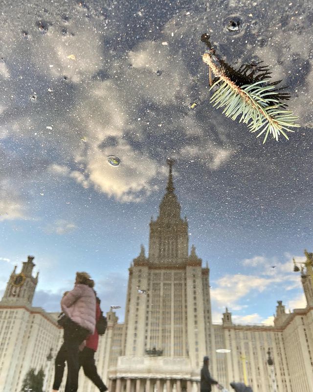 photo_barkate в LOOKY. #шедеврынасмартфон,#моямосква,#полуночникибулавиной. Отражение…
#шедеврын...