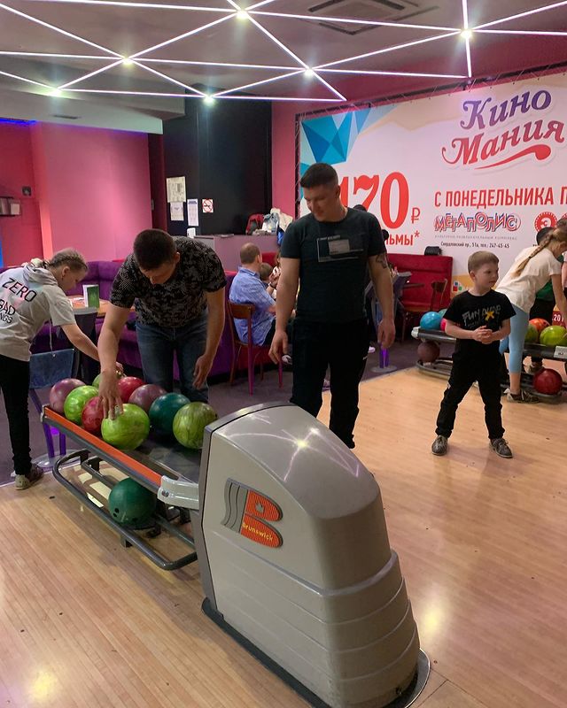 lena.maksimova_ в LOOKY. . Боулинг 🎳