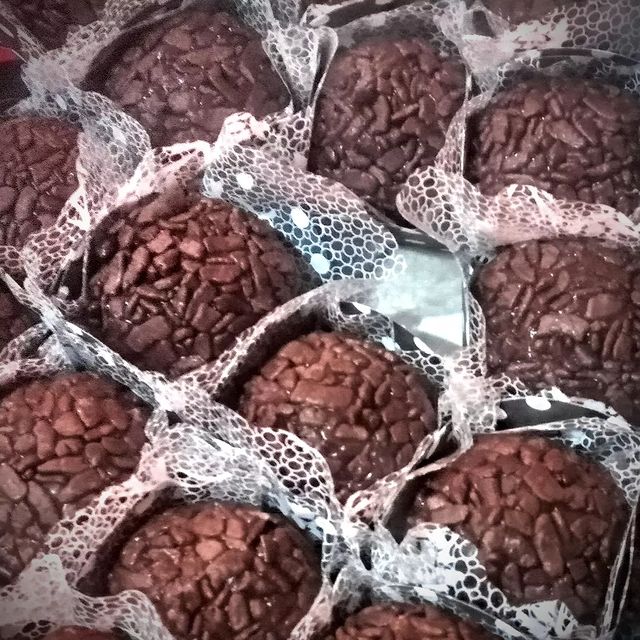 doces_helena_doces в LOOKY. . Brigadeiro ao leite ...