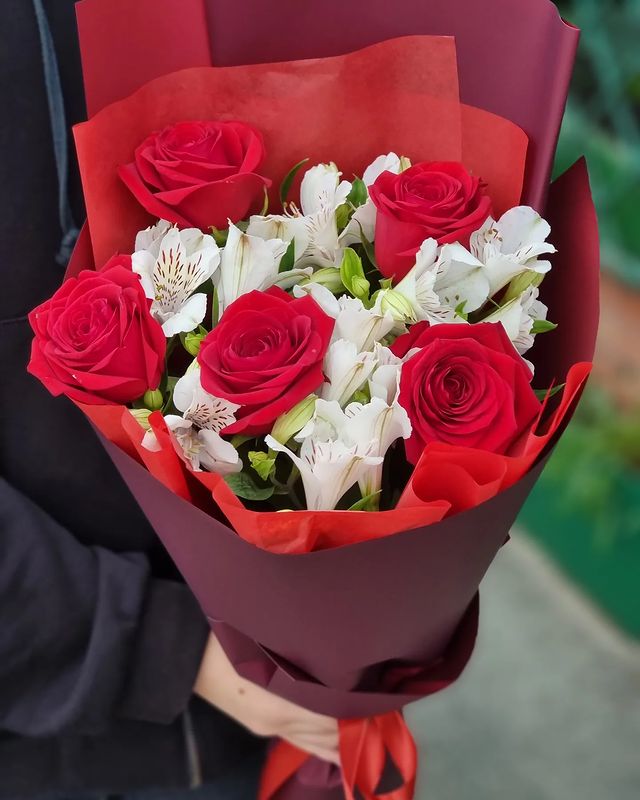 flowers_shop_zimovniki в LOOKY. . null