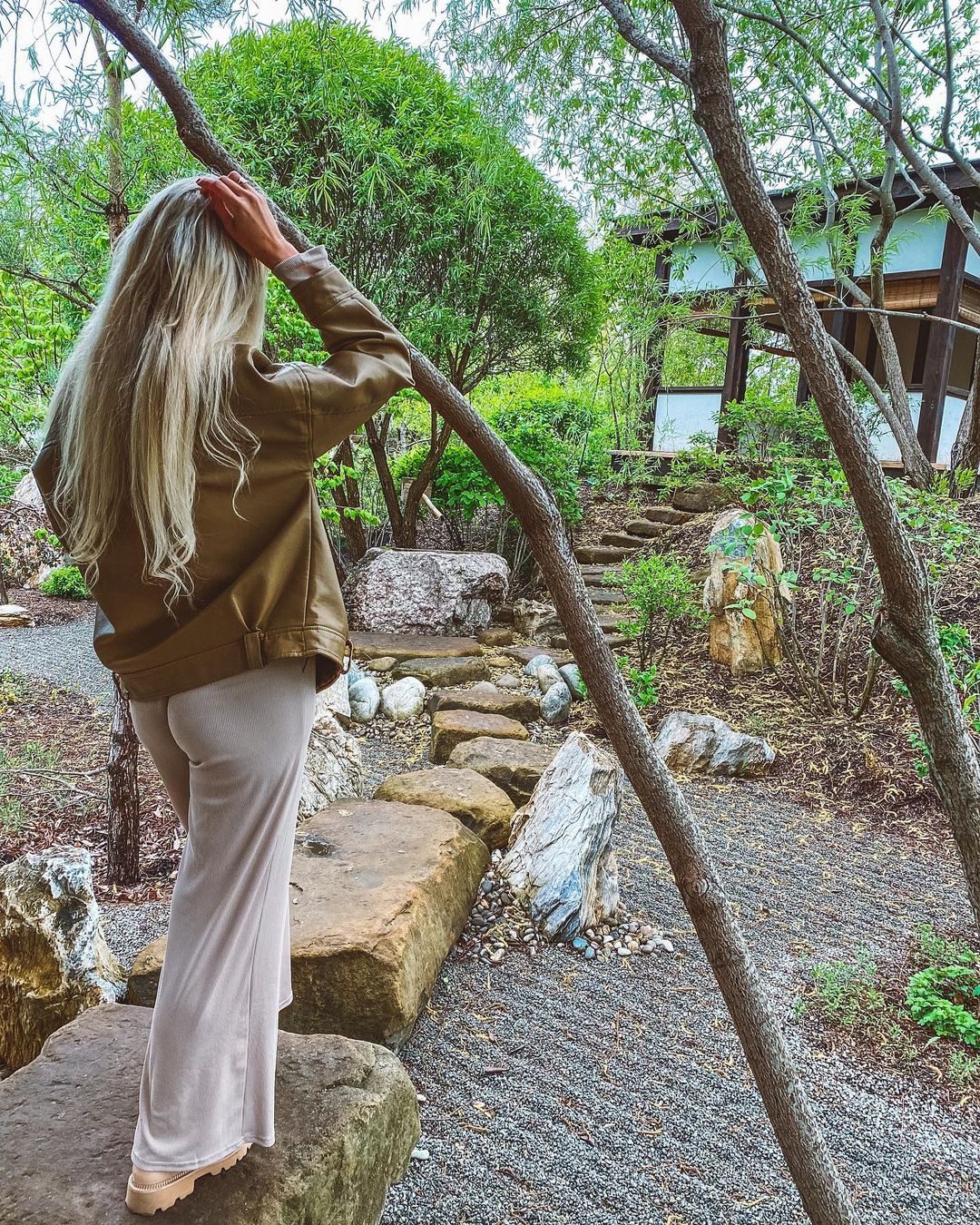olya.bukreeva17 в LOOKY — Словно картинка из Pinterest, не правда ли?😉
Который раз уб