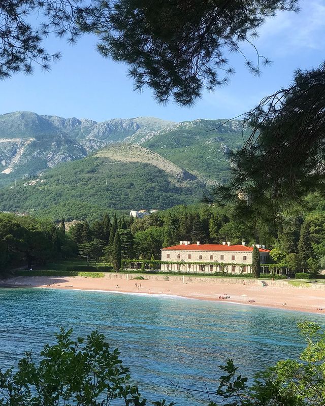 dimakaig в LOOKY. #montenegro,#budva,#travelphotography,#milocer,#svetistefan. 🇲🇪Я бы мог жить в ...