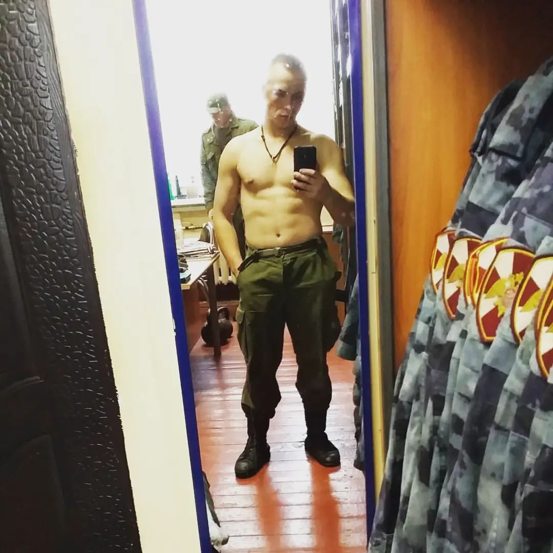 kislovato_seriy