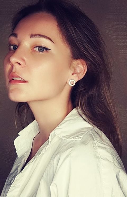 poems_with_love_ в LOOKY. #new,#новое,#лирика,#бытьлюбимым,#любовь,#поэзия,#poetry,#современнаяпоэзия,#поэзия21век,#newpost,#popular,#стих,#стихи,#любить,#интересное,#длядуши. Что важнее?...

💟 Л...
