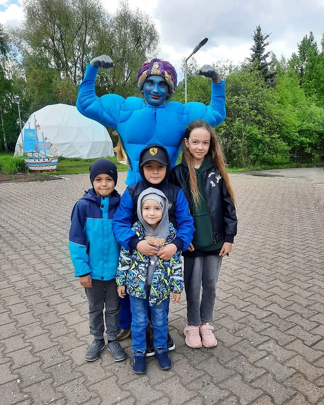 reginochka.shayakhmetova в LOOKY. #АнелияРузилевна,#РавильРузилевич,#childrensday,#деньзащитыдетей,#лето. Пусть все мечты сбыв...