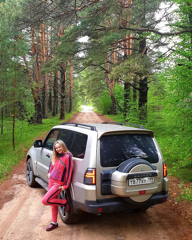 marina_veligura в LOOKY. . Хорошо в деревне лет...
