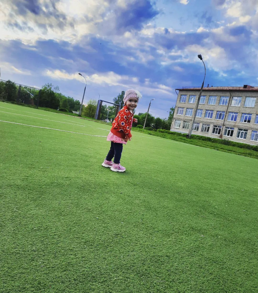 lenusiksolntse в LOOKY. . Алёна. Ребёнок🙇🏽‍♀...