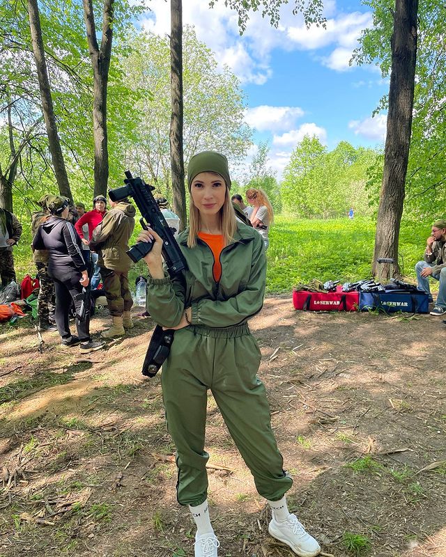 ksuvasilenko в LOOKY. . Уверенно и во всеору...
