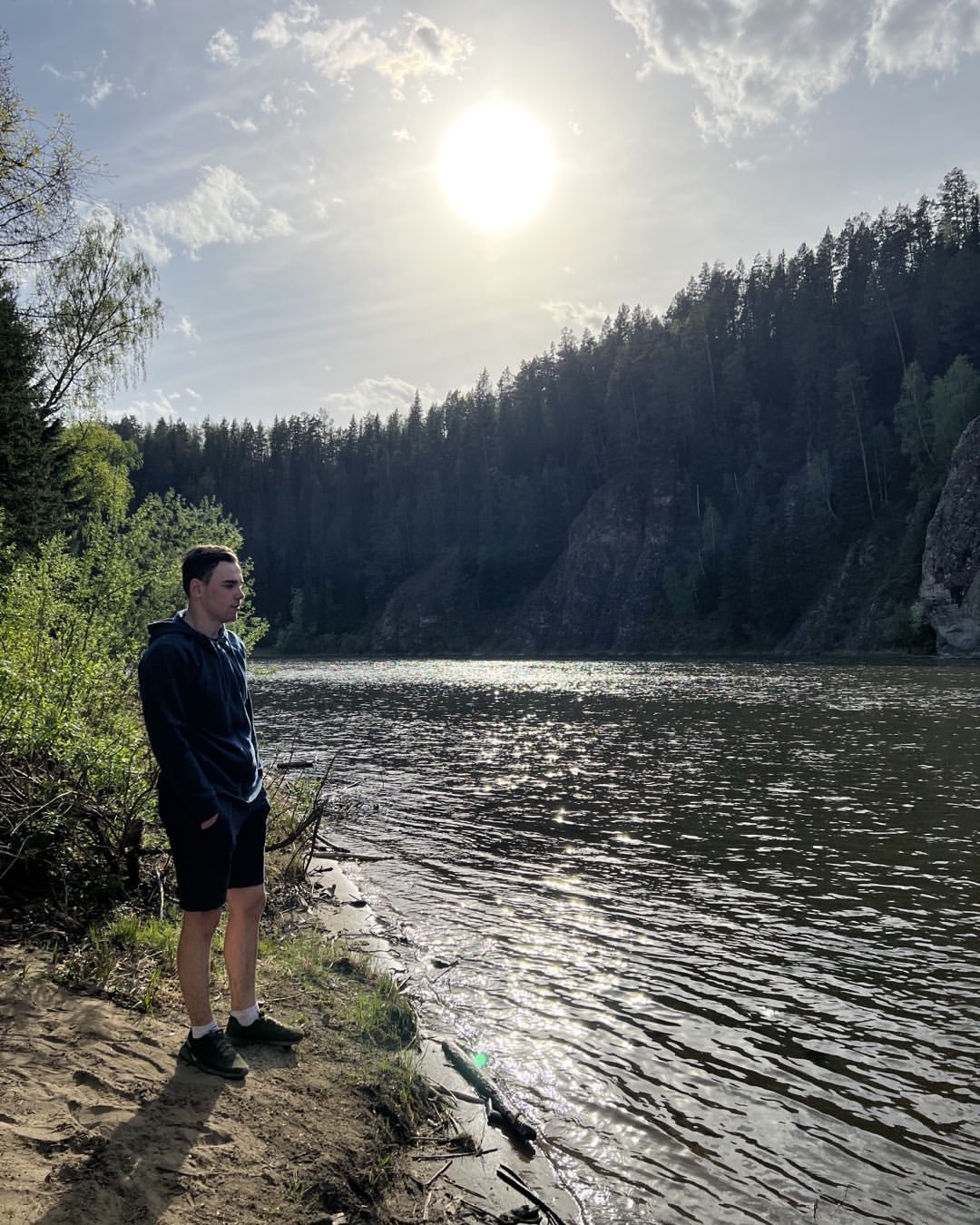 kirill_skory в LOOKY. . Стою думаю