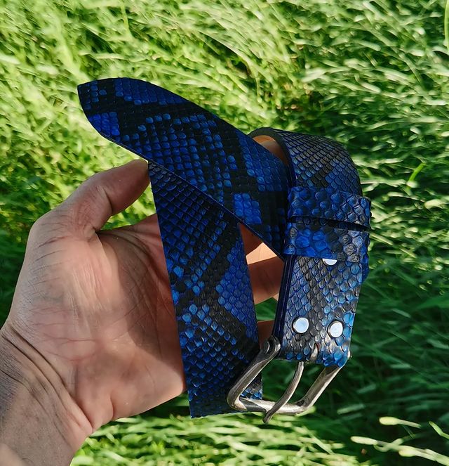 artisan056 в LOOKY. #handmade,#leathercraft,#handstitchedleather,#handmadebelt,#belt,#pythonleather,#pythonbelt. Просто питон.
.
.
.
...