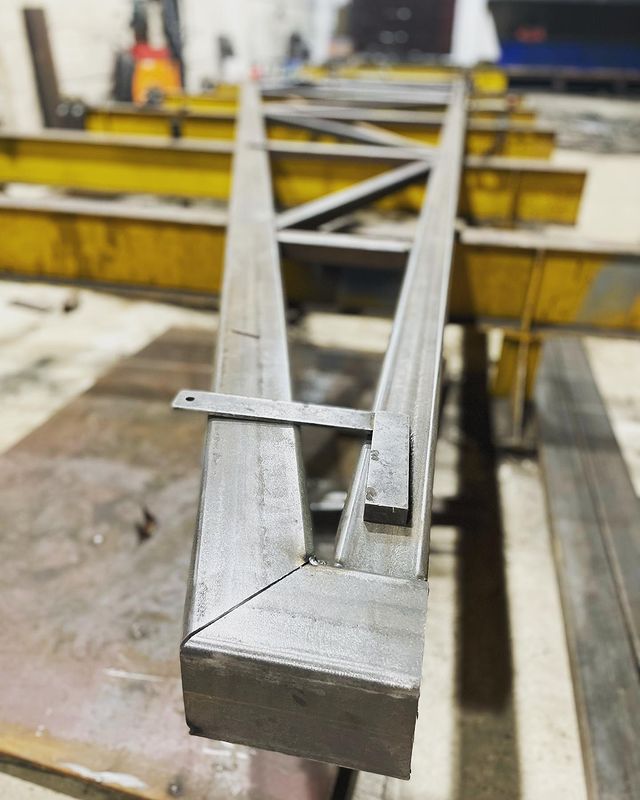 lymar.pro в LOOKY. #цехметаллоконструкций,#сварочныйцех,#сварочныеработы,#гибочныеработы,#гибкаметалла,#гибкаметаллачпу,#резкаплазмой,#металлическиефермы,#фермыизметалла,#ангары,#склады,#welder,#welderlife,#welderlife🔥,#welding,#weldlife. Ещё немного терпения...