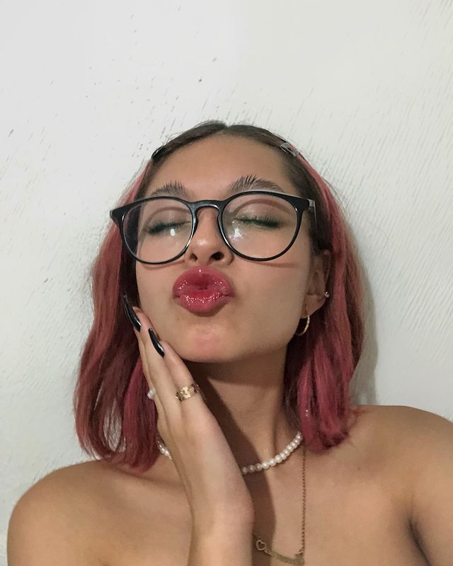 jimena.anaya_ в LOOKY. #selfie,#feedinstagram,#feedorganizado,#feedaesthetic,#pinterest,#aesthetic,#aestetic,#ａｅｓｔｈｅｔｉｃ,#loveselfie,#accesorios. Sí tú fueras una ola...