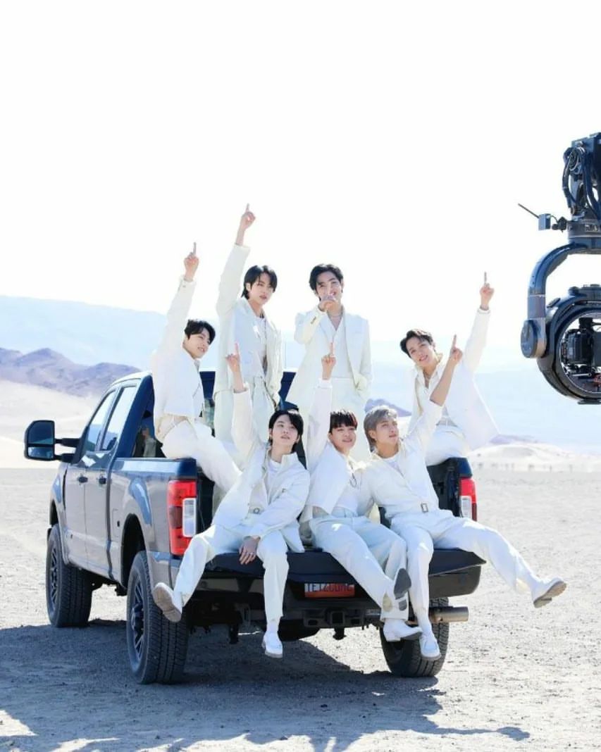 bangtan_boys_a.r.my в LOOKY — фото 8