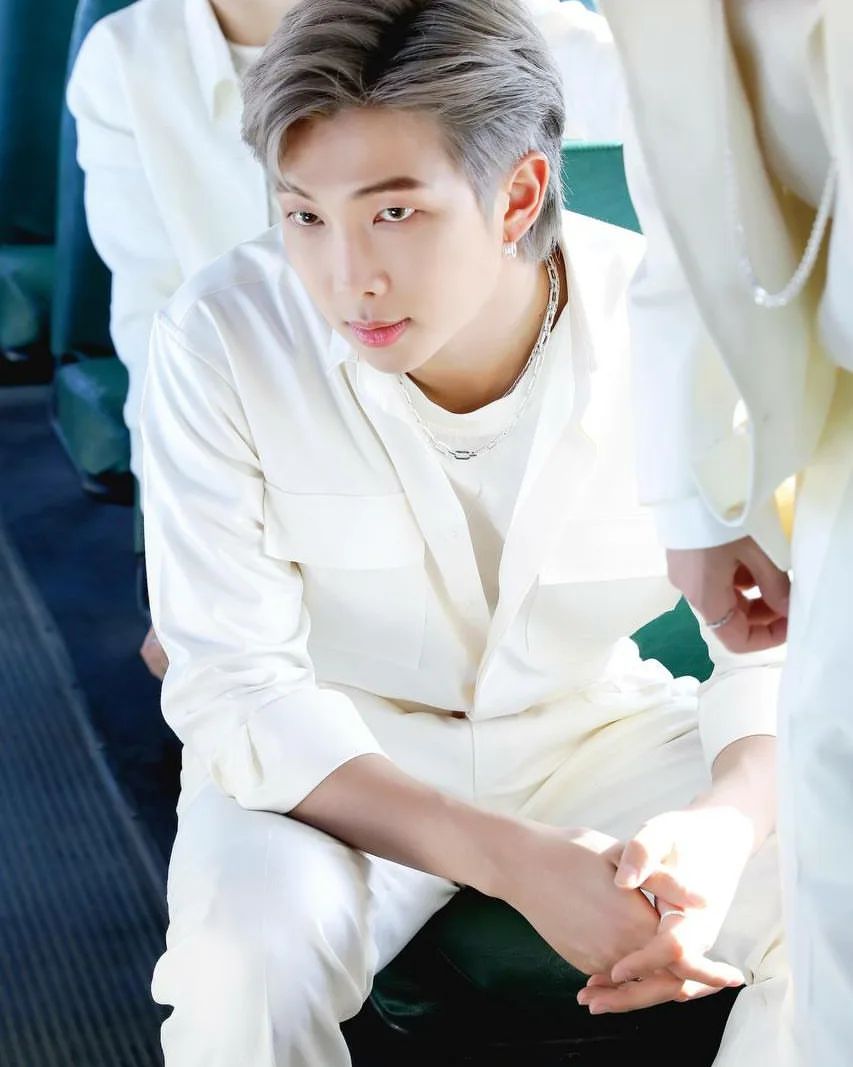 bangtan_boys_a.r.my в LOOKY — фото 6