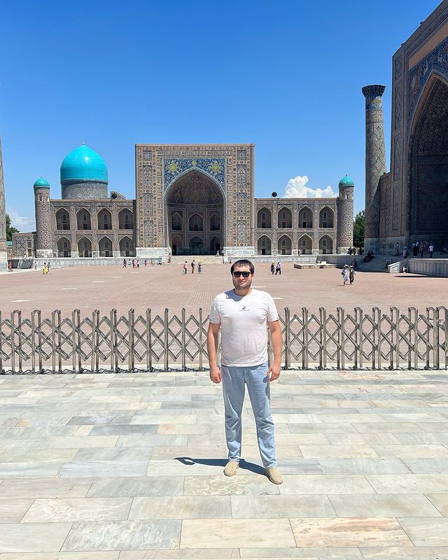 _shoxruxx___ в LOOKY. #travel#samarqand#friends#gureemir#registan#lifegood#. #travel#samarqand#fr...