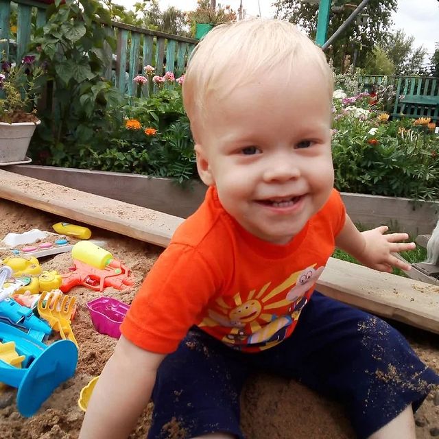 bratan_27rus в LOOKY. . null
