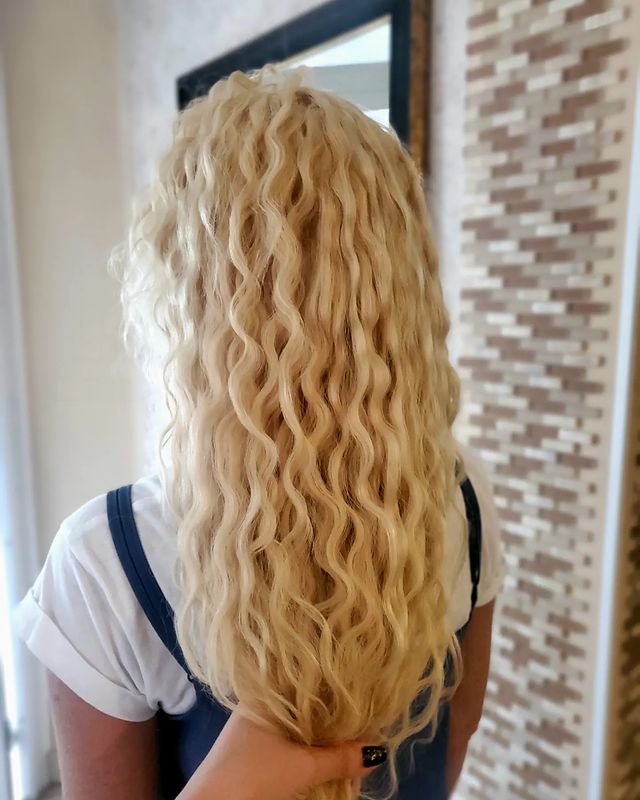 arthair_official_yanashamara в LOOKY. . Кудри за пол часа......