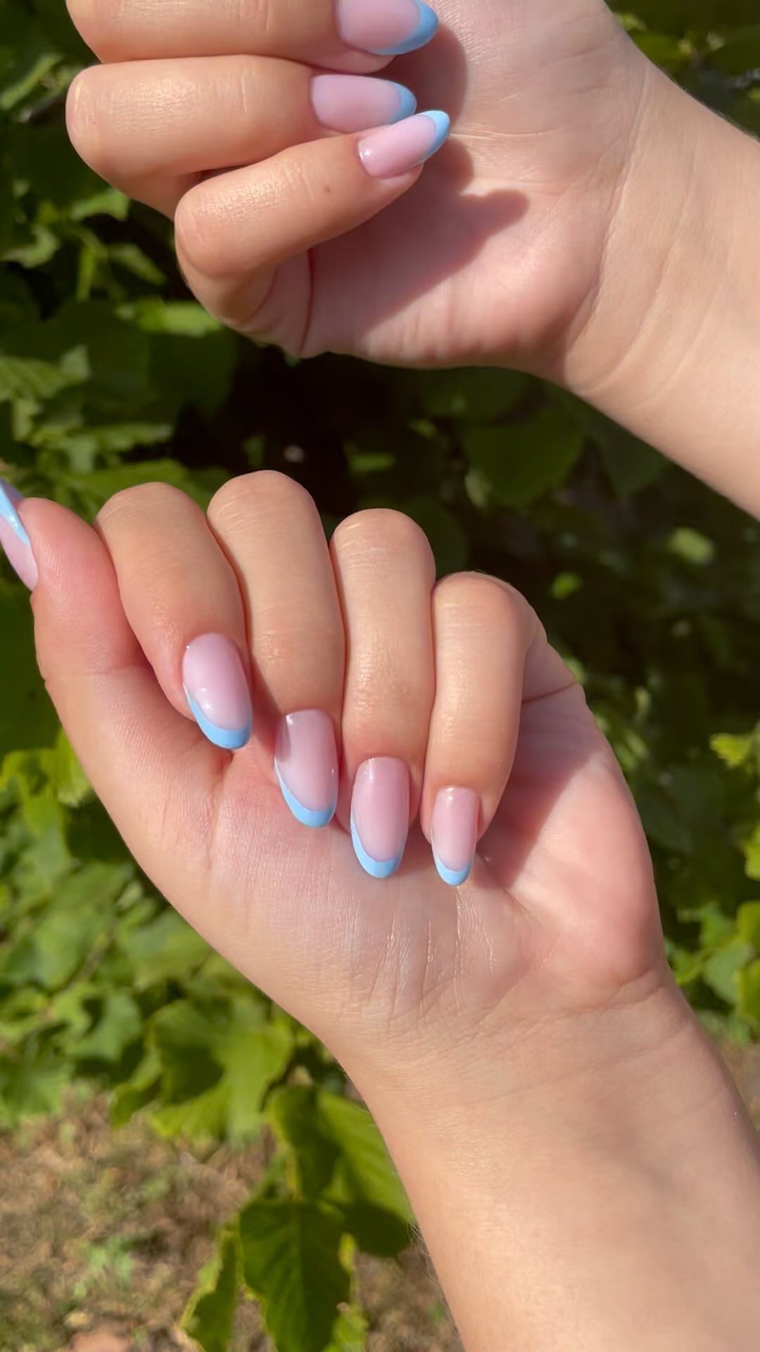 elenabris_nails в LOOKY. #наращиваниеногтей,#наращиваниенаферхниеформы,#голубойфренч,#отпуск,#лето2022,#красивыеногти,#стильныйманикюр. Наращивание миндаль ...