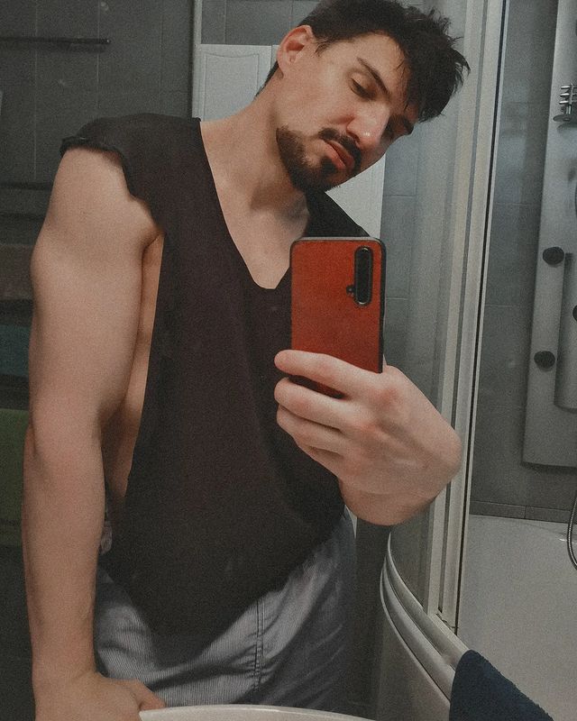 tarasovello в LOOKY. . Черномазый)