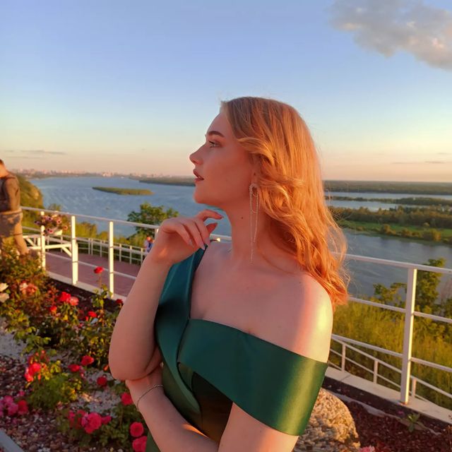 pesneva_d в LOOKY. . Prom 2022✨💞