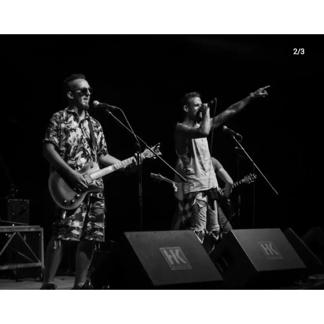 pozitivnaterapija_official в LOOKY — @paja_madafaka 

#rock
#concert
#live
#music
#livemusic 
#pe