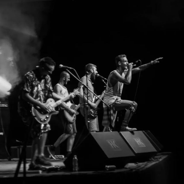 pozitivnaterapija_official в LOOKY. #live,#rock,#performance,#concerts,#concert,#band,#musicians,#music,#Belgrade,#art,#love,#livemusic,#pozitivnaterapija. @paja_madafaka 
@run...