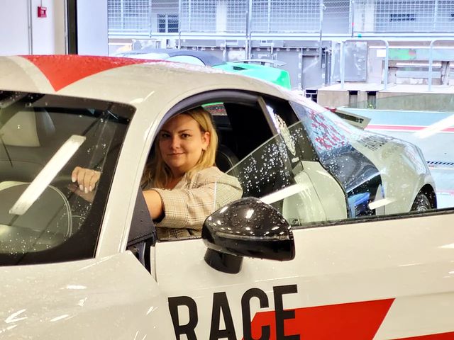 olga_savvina в LOOKY. . Белая R8 🤍