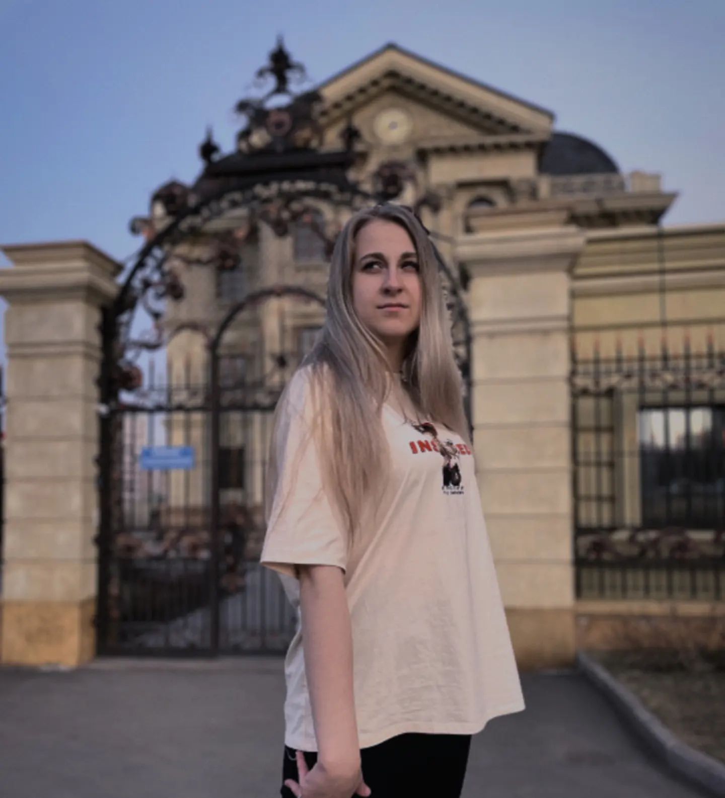 yuliiia.a1 в LOOKY. . ВЕЛИКОЕ НАЧИНАЕТСЯ С...