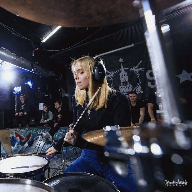 psy.sandra.gotdamn в LOOKY. #drum,#drums,#drummer,#drumming,#drummergirl,#femaledrummer,#promarksticks,#drummerlife,#drumlife,#mylife. Что-то я совсем забр...