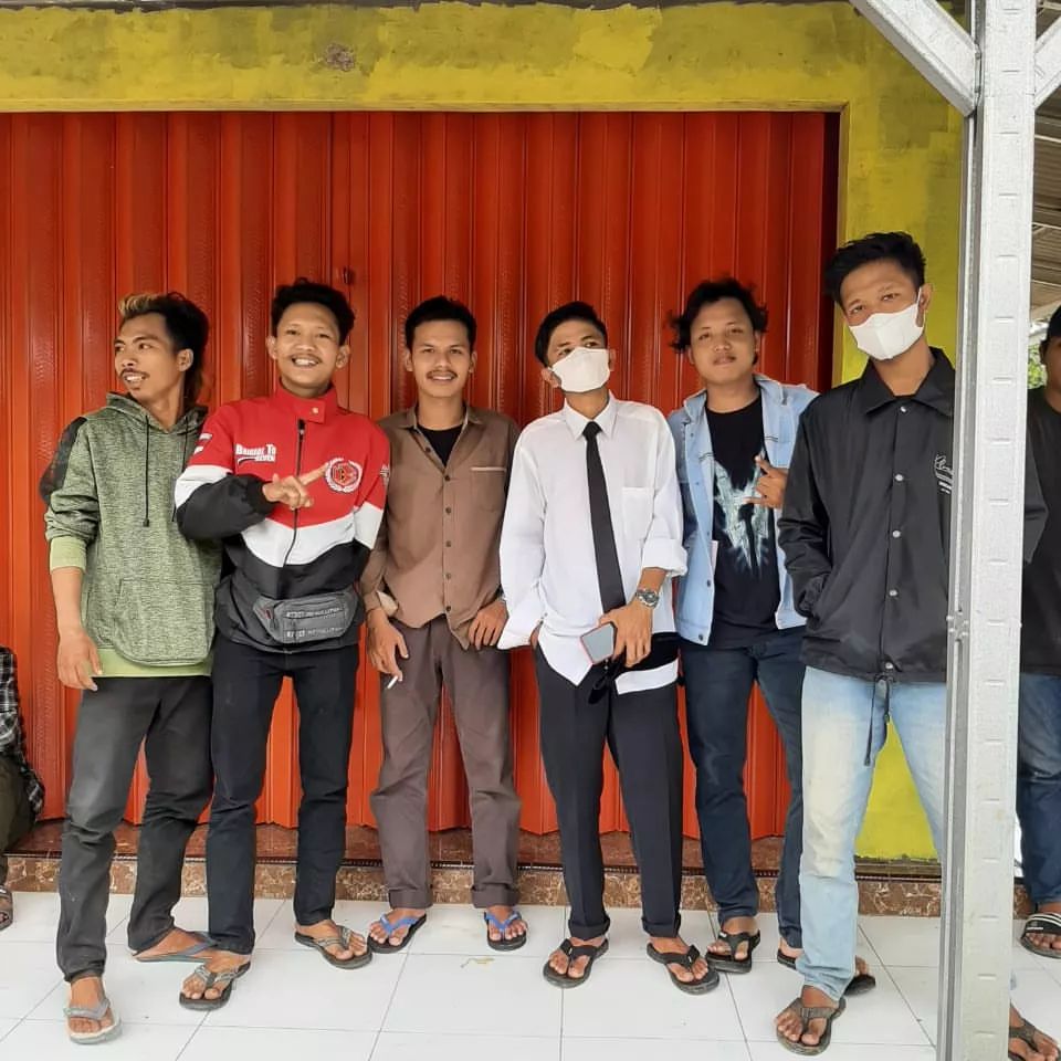 anggasevend в LOOKY — Selamat menempuh hidup baru kawan 😇 tahun depan nyusul 🤘