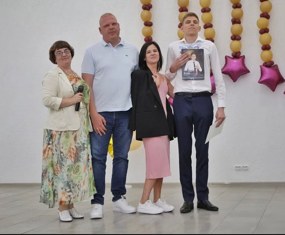 lushnovaas в LOOKY — Выпустились)) 
Фух🫣