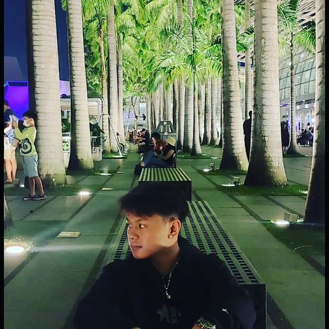 elmilano__ в LOOKY. #bodoamat,#sgp,#singapore. #bodoamat #sgp #sing...