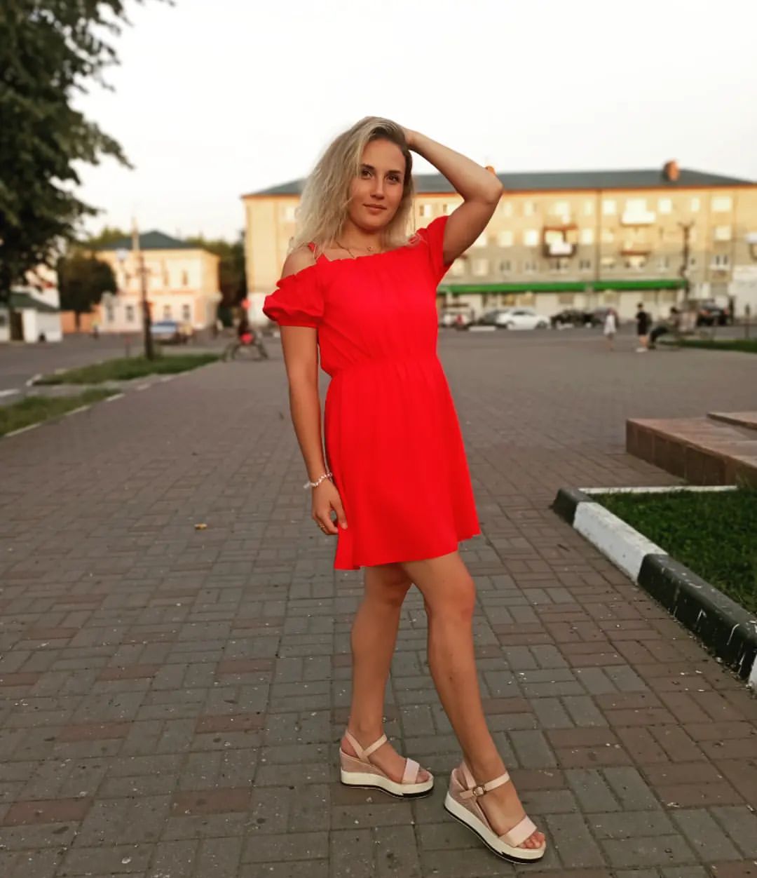 smirnovayaana760 в LOOKY. . Не стараюсь понравит...