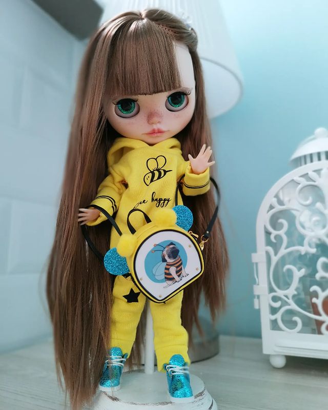 nadine.fleur.doll в LOOKY. #блайз,#куколка,#кастомблайз,#блайзМосква,#блайзкастом,#подарокдочке,#подарокдевочке,#подарок,#чтоподарить,#blythe,#blythedoll,#blytheclothes,#dollphotography,#customdoll,#blythemania,#blytherus,#blytherussia. Куколка не продаётся...