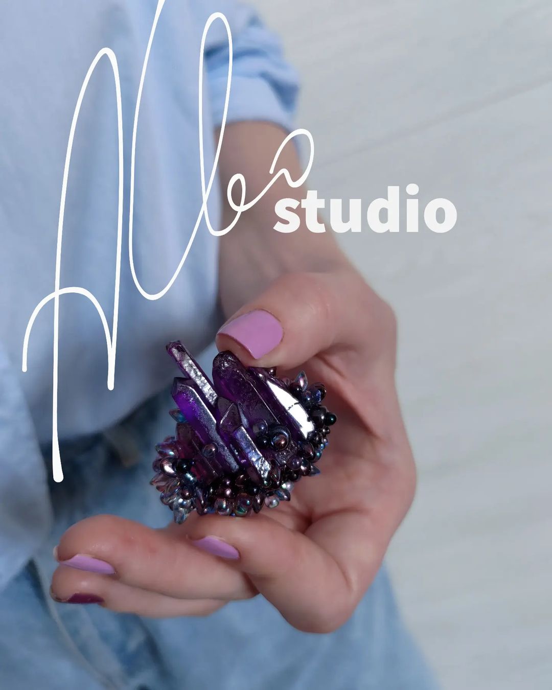albo_studio в LOOKY — • ON MODEL •
Lapel brooch 'Purple 
___

• НА МОДЕЛИ •
Брошь 