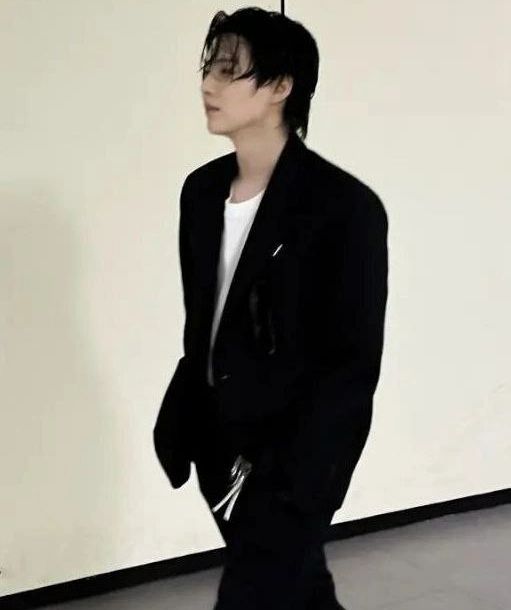 bangtan_boys_a.r.my в LOOKY — фото 3