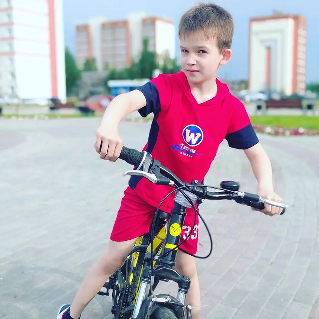 velikorusia в LOOKY. . null