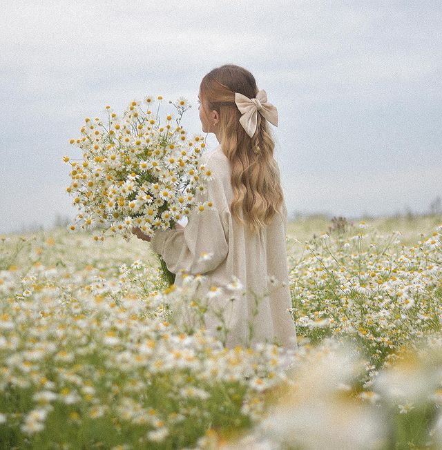h__dilyara в LOOKY. . 🕊
@nabiul.lina_phot...