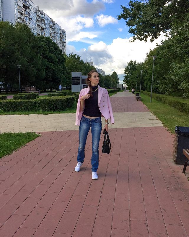 akemi_devik в LOOKY. . Смотрю в даль, с над...