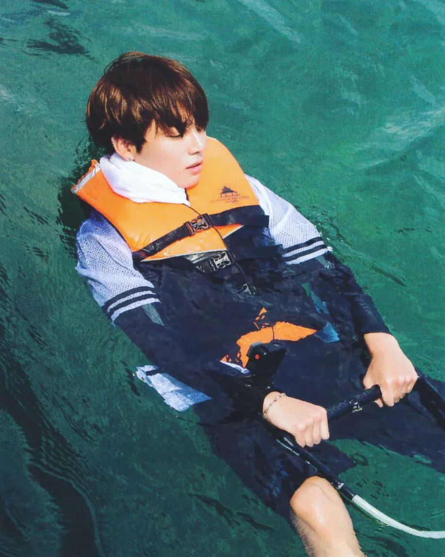 bangtan_boys_a.r.my в LOOKY — фото 2