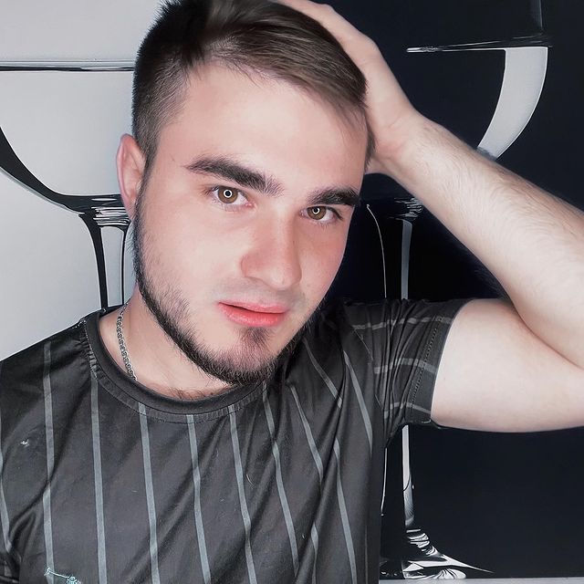 45.6969.2702.1488 в LOOKY. . То что я не как они ...