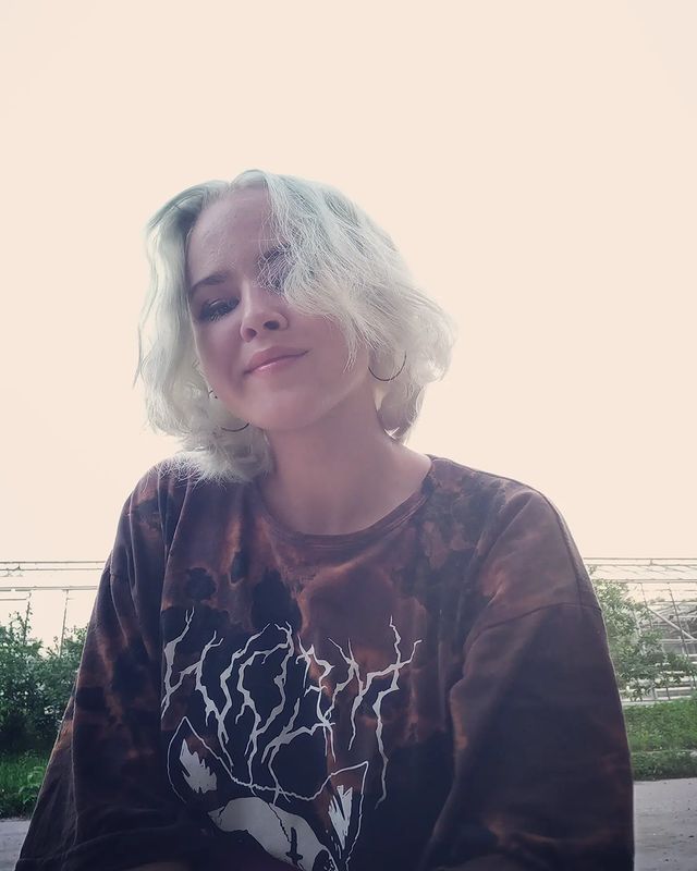 liza_simpson_01 в LOOKY. . Crashing in the dark...