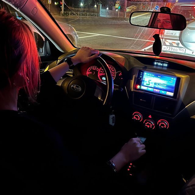 iraautocom в LOOKY. #ночнойгород,#зарулем,#новосибирск,#мысливмоейголове,#nightlife,#night,#точтоялюблю,#subaru,#subaruimpreza. Все правильные мысли...