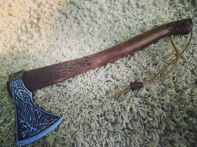 masterskaya_vega в LOOKY. #вега,#топор,#ручнаяработа,#травление,#переделка,#традиции. Когда солнце взмыло ...