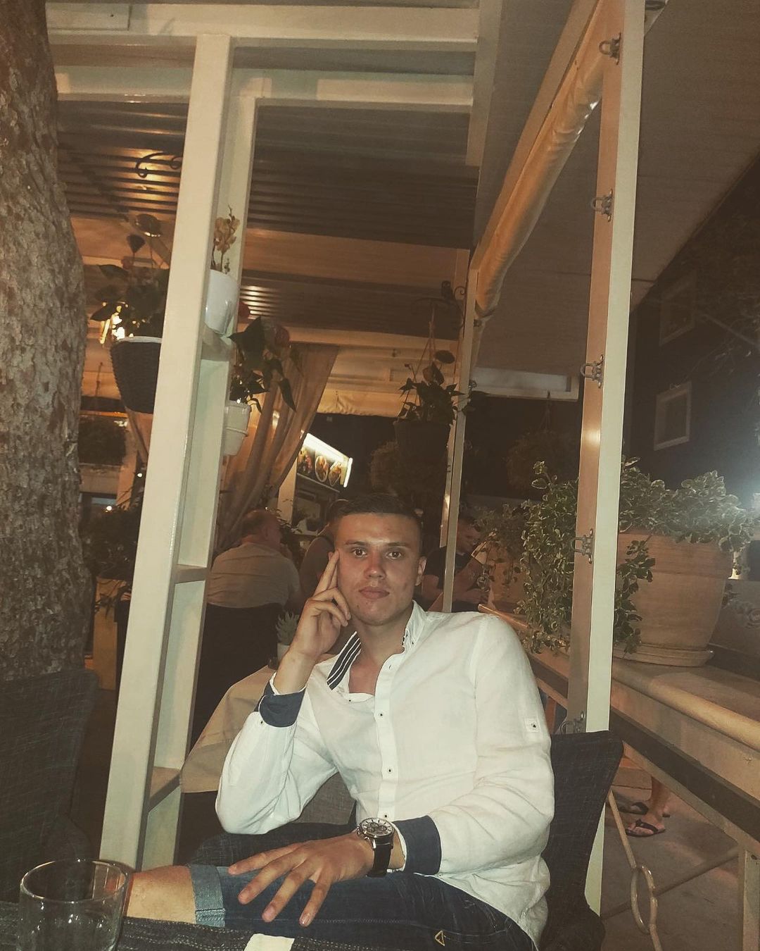 Uvijek budite najbolja verzija sebe, a ne tuđa loša kopija.