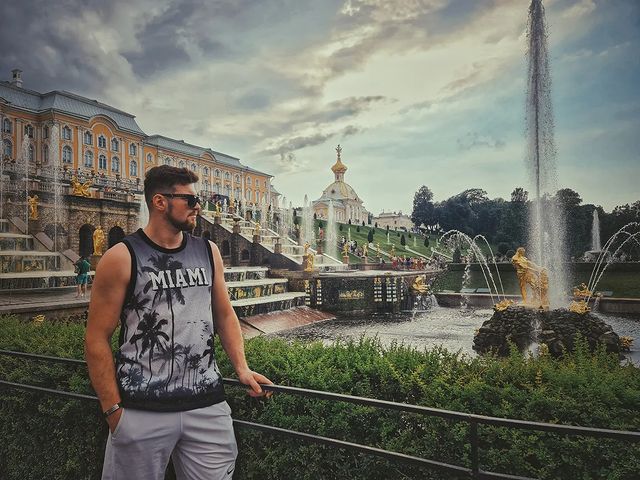 super_valerchik__ в LOOKY. . null