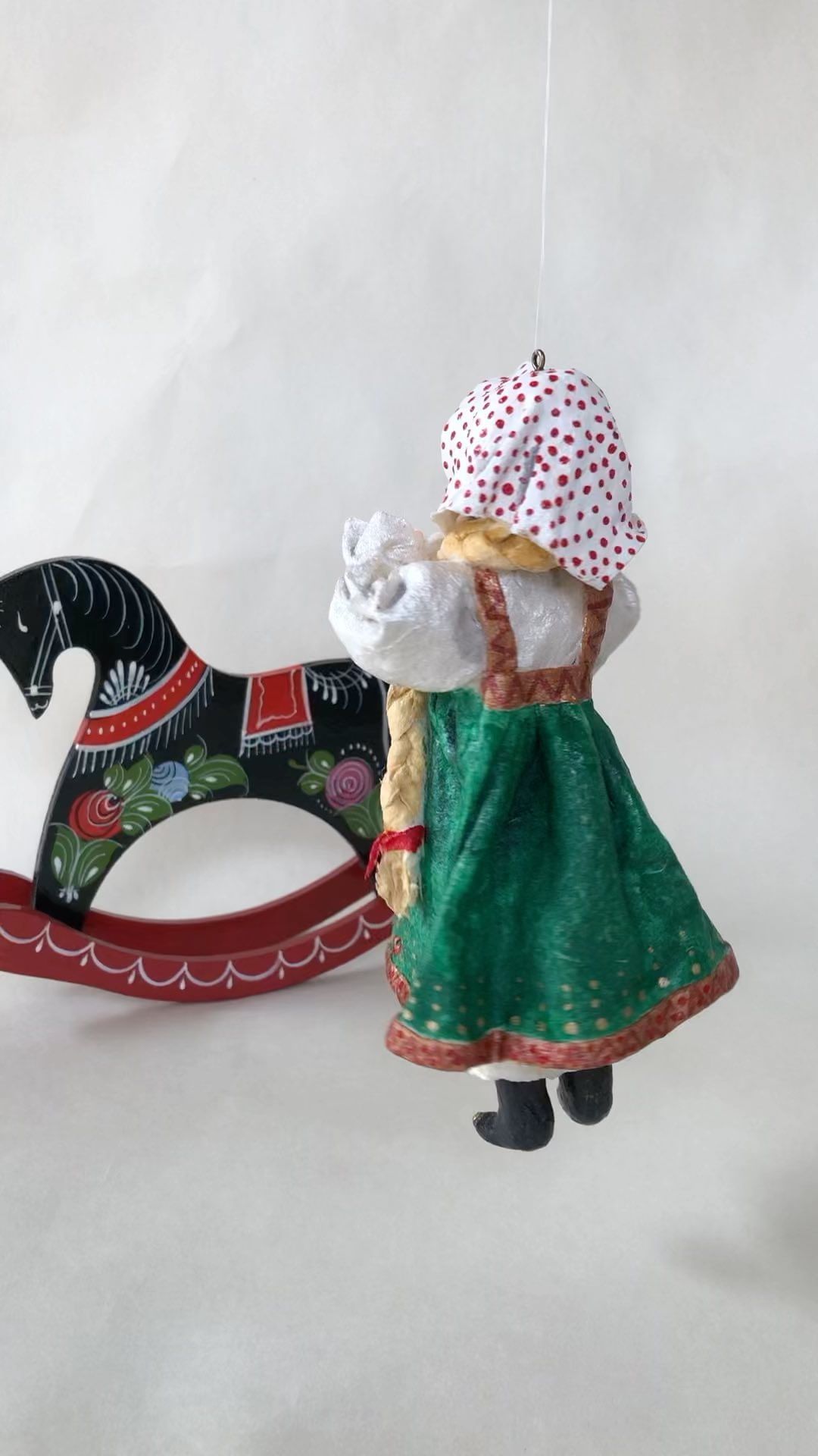 svetaarthome в LOOKY. #елочнаяигрушка,#11avгyстa2о222,#handmade#русскийсувенир#подарок#игрушкаизваты#авторскаяработа#коллекционнаяигрушка. Русская девчушка 👧❤...
