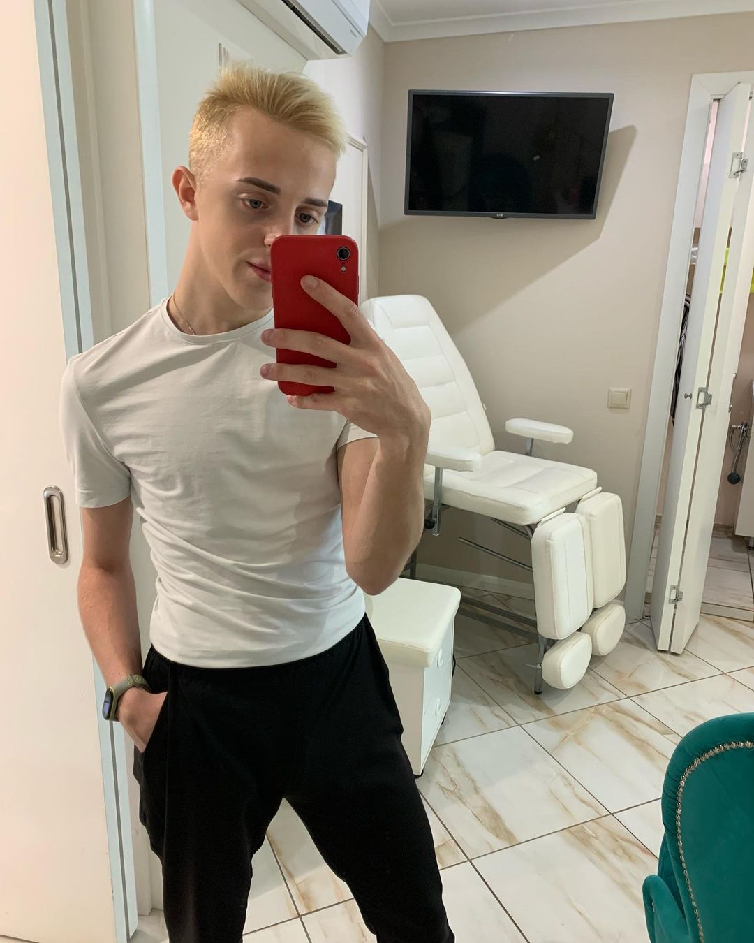 bluing0205 в LOOKY — #boy #москва#beautiful#gay#man#фото #work