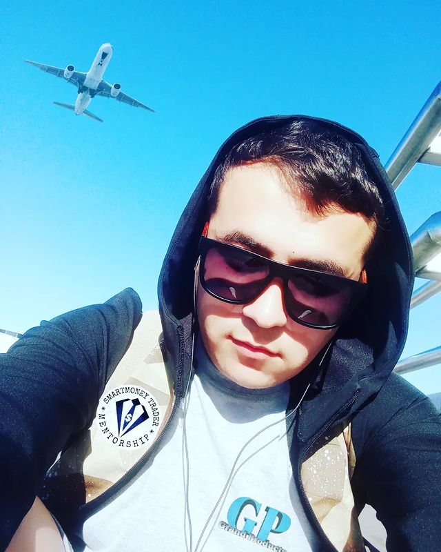 Marufbek Muqimov в LOOKY. . 3 Narsani qaytarib b...